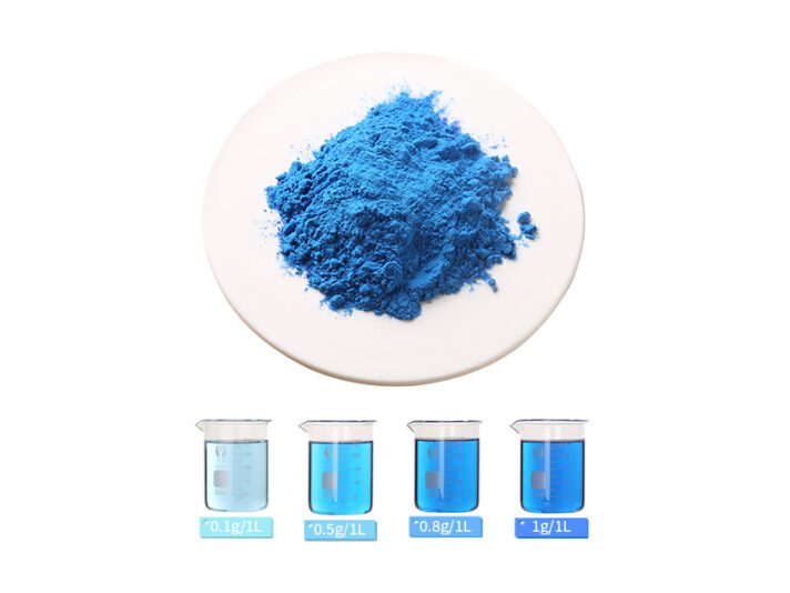 spirulina-extract-phycocyanin-E6-and-aqueous-solution