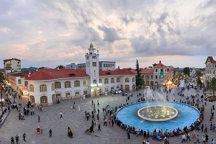 میدان-شهرداری-رشت